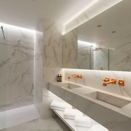 Apartment Azor