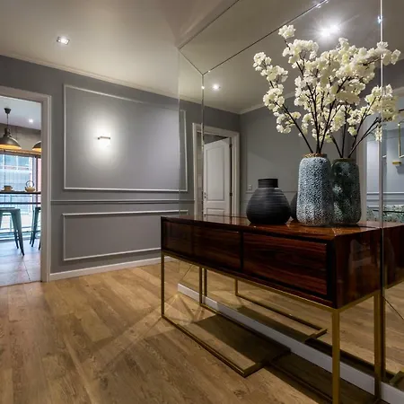 Apartment Azor